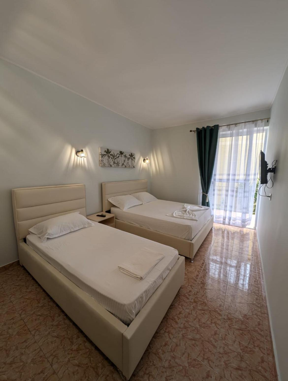 هيماري Areti Rooms Hotel المظهر الخارجي الصورة